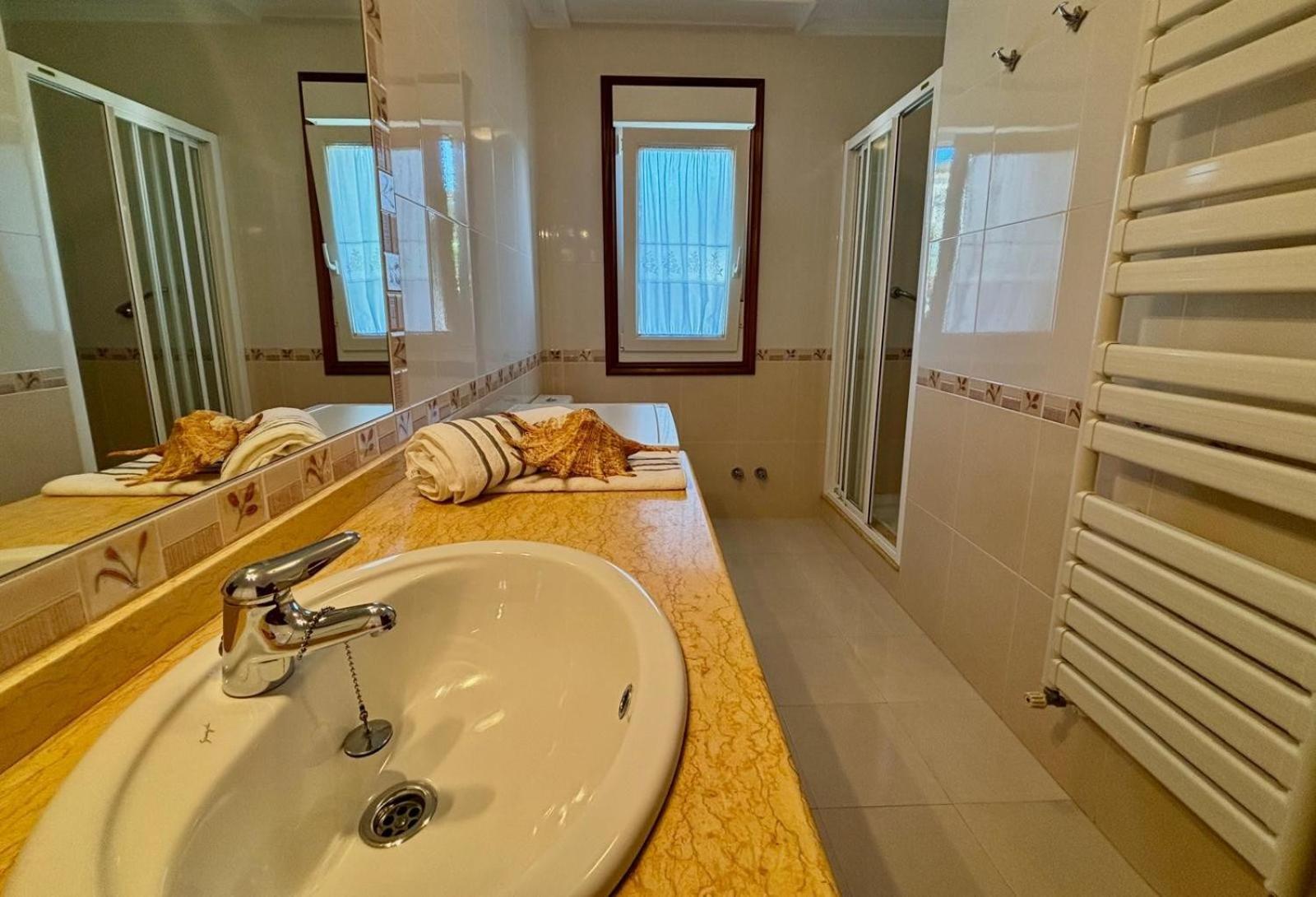 Apartamento Holibai, Casa Caeiro ,Un Hogar Lejos De Casa, Sabaris, Galicia Baiona Exterior foto